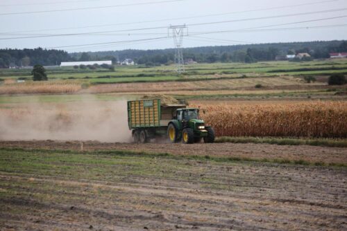 susza rolnicza, straty w uprawach z powodu suszy, szacowanie strat, klimatyczny bilans wodny, niedobór wody