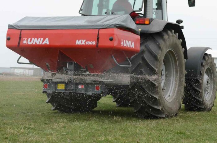 Rozsiewacz_Unia_MX1000