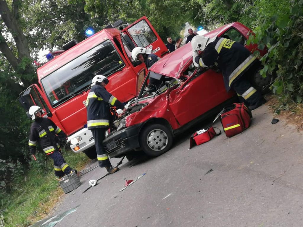 wypadki z udziałem ciągników, wypadki na drogach, Strzeszkowo, powiat wągrowiecki, szówsko, powiat jarosławski