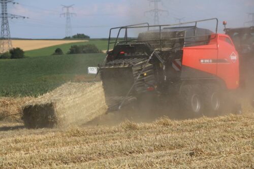 Kosiarki Kuhn z taśmami, kuhn, POM Augustów, Burchaty, Krzysztof  Nieroda