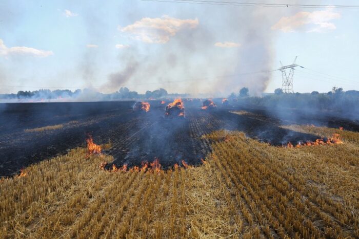 pożar gospodarstwa, świętokrzyskie, Kolonia Grzybów, straż pożarna, gowin, pomorze