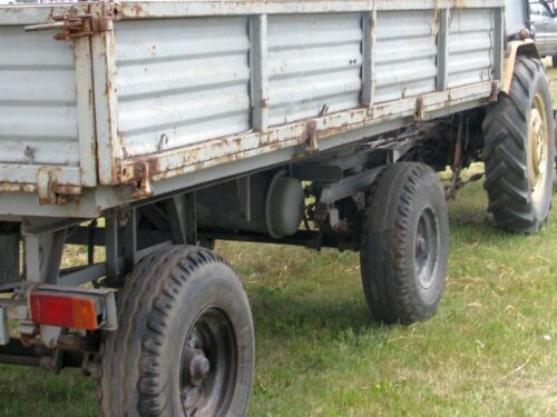 mężczyzna pod prztczepą, Siedliska, powiat tomaszowski, gmina Lubycza Królewska