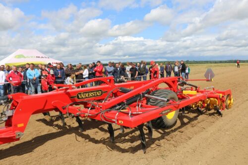 Pokazy polowe Väderstad