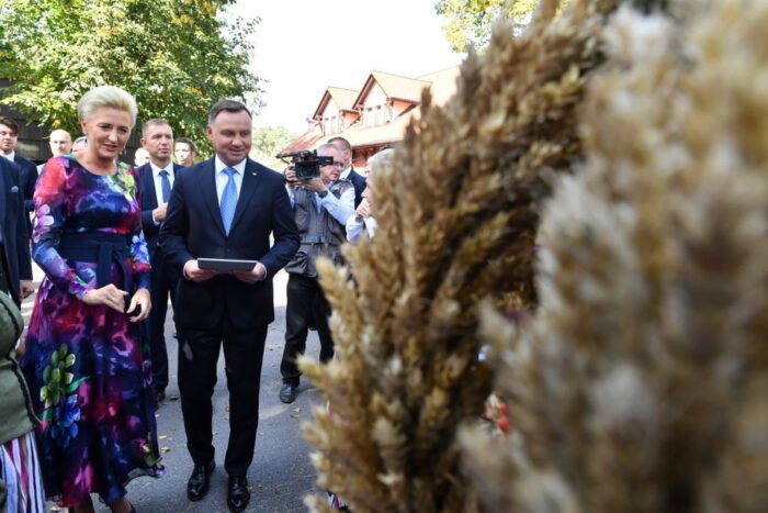 Dożynki Prezydenckie w Spale, prezydent RP Andrzej Duda, Miasteczko Regionów w Spale, Agata Kornhauser-Duda