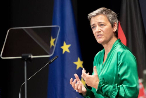 Margrethe Vestager,  Ursula von der Leyen, janusz wojciechowski, komisja europejska
