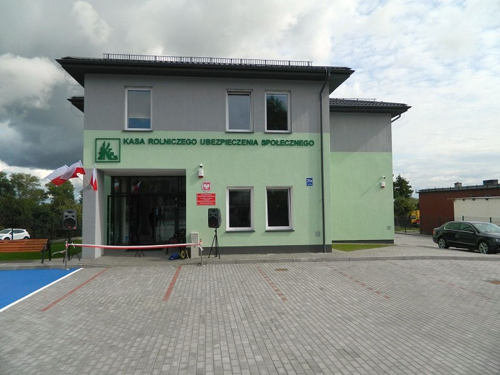 krus, Kasa Rolniczego Ubezpieczenia Społecznego, świadczenia, ustawa o kombatantach