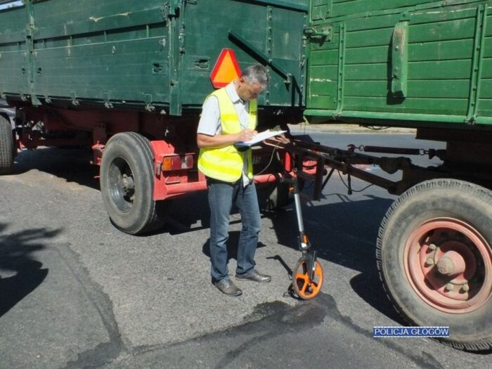 wypadki z udziałem ciągników rolniczych, wypadki na drogach, strażów, powiat rzeszowski