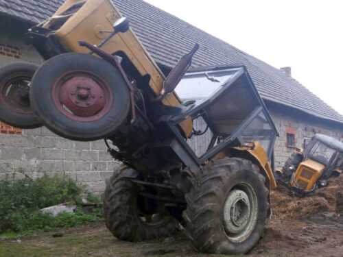 Myślniew, owiat ostrzeszowski, Mariusz Tomczak, kpp w ostrzeszowie, traktor w oborniku
