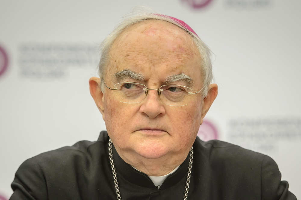 Henryk hoser, nagroda Andrzejewskiego, zasługi dla wsi, fundacja solidarna wieś