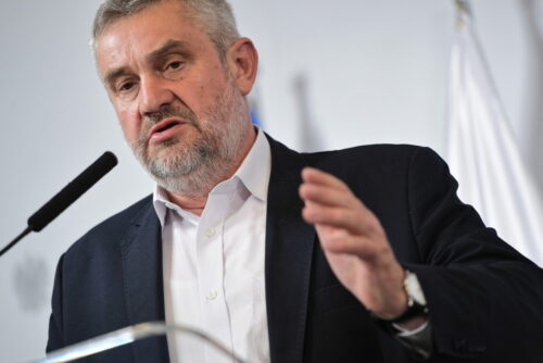 walka z asf w polsce, phil hogan, jan krzysztof ardanowski, komisja europejska