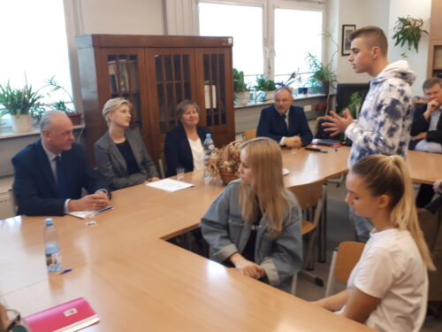 Andrzej Chodkowski, Aleksandra Hadzik, Irena Suwara, studuenci WRiB