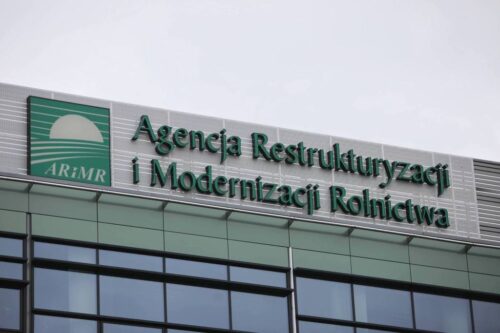 ARiMR, wnioski na usługi rolnicze, podsumowanie naboru na usługi rolnicze, rozwój usług rolniczych