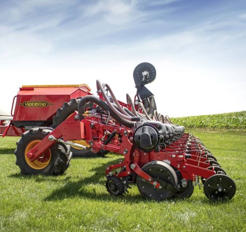 Siewnik Väderstad Tempo L, z zasonikiem centralnym nasion