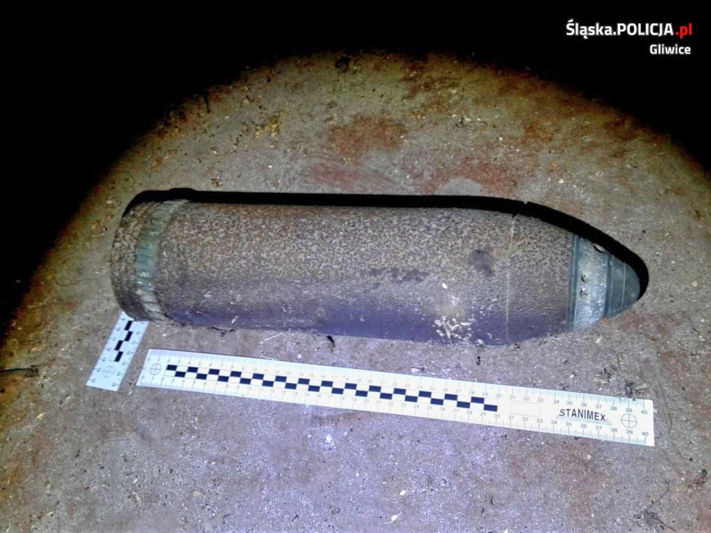pocisk w szopie, gmina rudziniec, kmp w gliwicach, niewybuchy, szrapnel