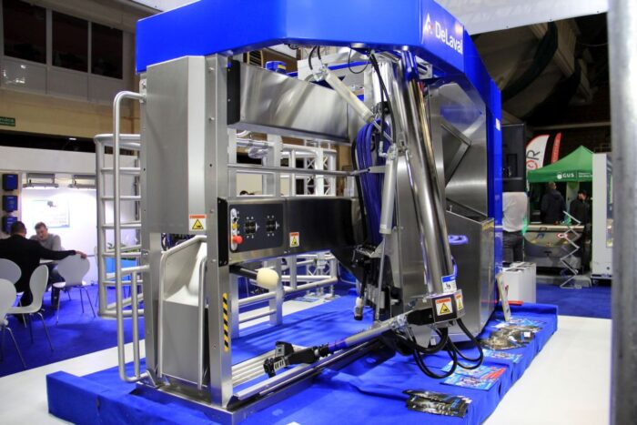 DeLaval, robot VMS, analiza poziomu progesteronu