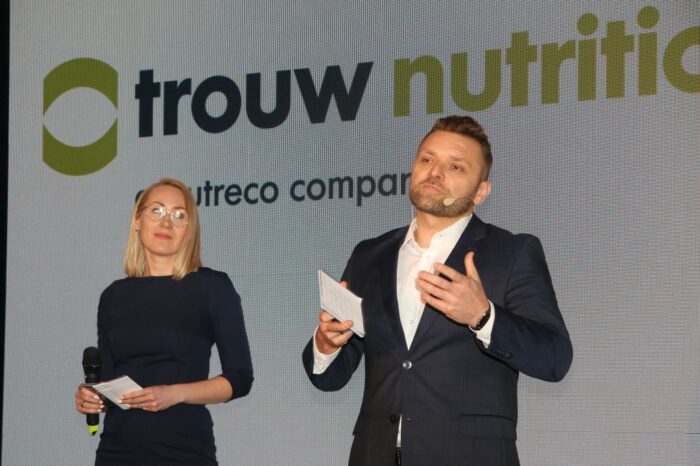 Trouw Nutrition, Uniejów, żywienie zwierząt, konferencja, bydło mleczne, lidermix, Hendrix, polfamix, cielęta, jałówki