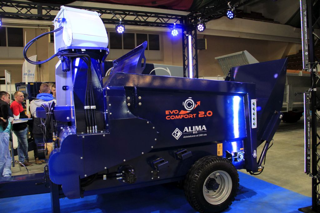 Targi Ferma, Znak Nowość, Złoty Medal, bydło mleczne, ścielarka, alima-Bis