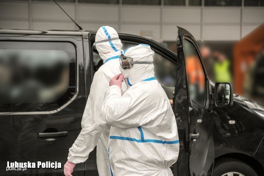 pandemia koronawirusa, oszustwa, policja