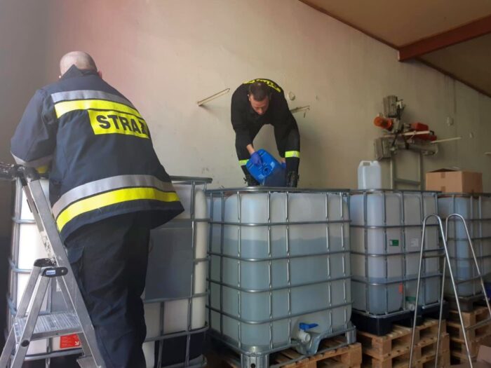 płyn do dezynfekcji, pandemia koronawirusa, Maciej Święcichowski, zarekwirowany alkohol