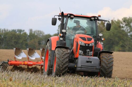 Kubota M7 172