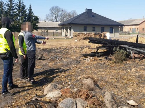 pożary w gospodarstwach, Wilcze Śladowskie, powiat sochaczewski, gmina Szadek, powiat zduńskowolski