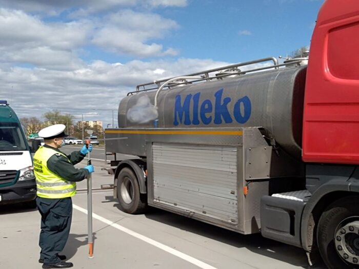 transport mleka, droga krajowa nr 5, WITD Bydgoszcz, kontrola wagi pojazdów