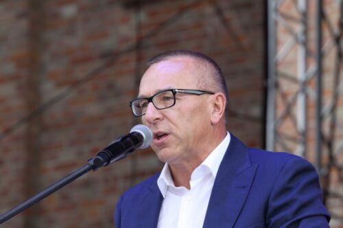 Wipasz S.A., koronawirus, #maseczkidlapolski, Fundacja Pomocna Dłoń, maseczki, pasza, dystrybucja paszy