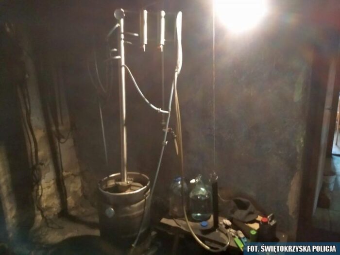 gmina Kije, powiat pińczowski, produkcja bimbru, nielegalna produkcja alkoholu