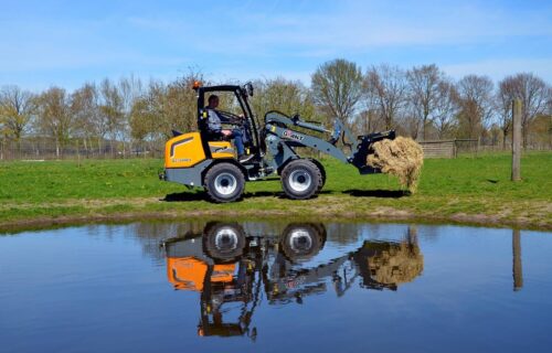 Ładowarka Giant G2700