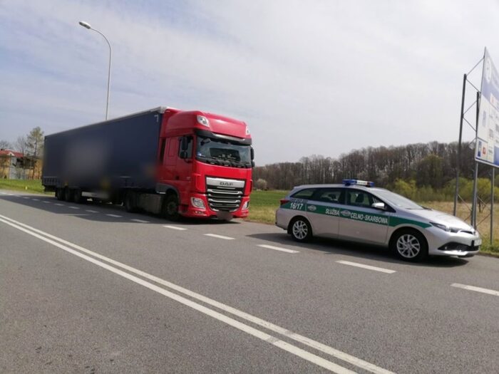 transport oleju palmowego, przejście graniczne w Trzebini, system SENT, Krajowa Administracja Skarbowa