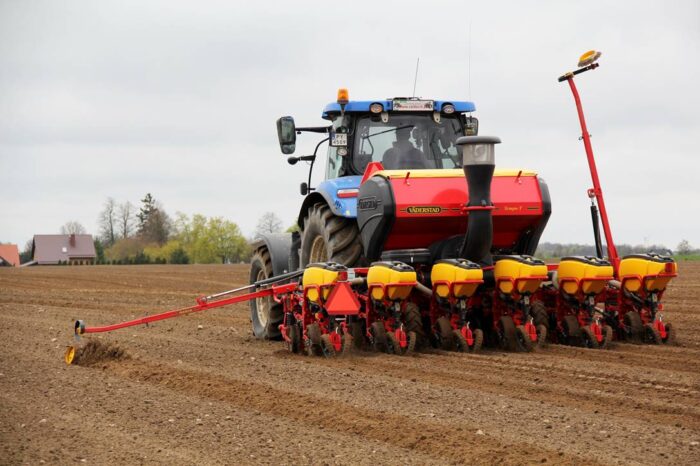 Pokaz siewnika Väderstad Tempo T