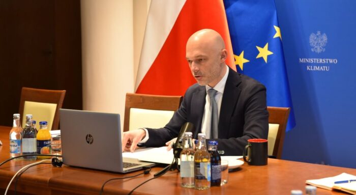 michał kurtyka, ministerstwo klimatu, gminy wiejskie, elektryczne autobusy szkolne