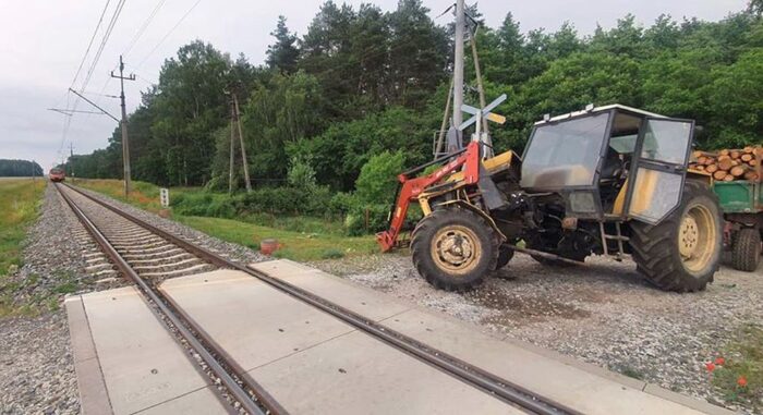 wypadki z udziałem ciągników rolniczych, wypadki na drogach, Sokołowo Budzyńskie, powiat chodzieski