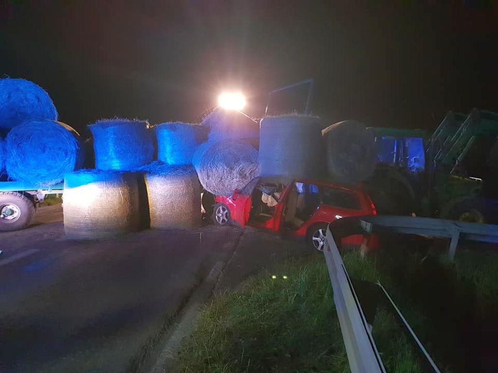wypadek, kolizja z ciągnikiem, policja, mandat, zagrożenie na drodze