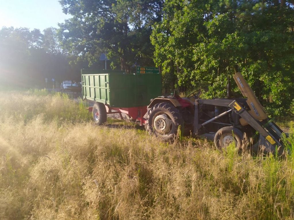 wypadek, kolizja z ciągnikiem, policja, mandat, zagrożenie na drodze