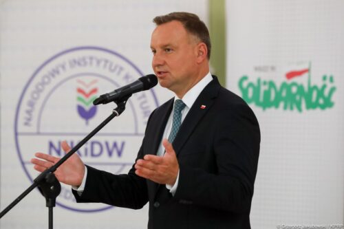 system identyfikacji i rejestracji zwierząt, andrzej duda, koniowate, konie, osły