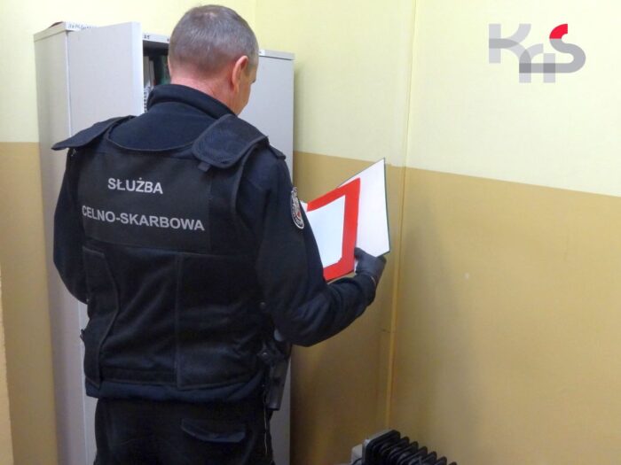 karuzela vat, Krajowa Administracja Skarbowa, handel napojami