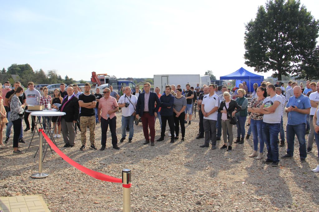 Gobarto 500, tuczarnia, Cedrob, trzoda chlewna, otwarcie tuczarni,