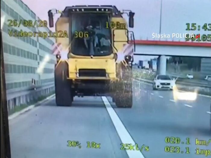 kombajn na autostradzie, śląskie, policja, A1