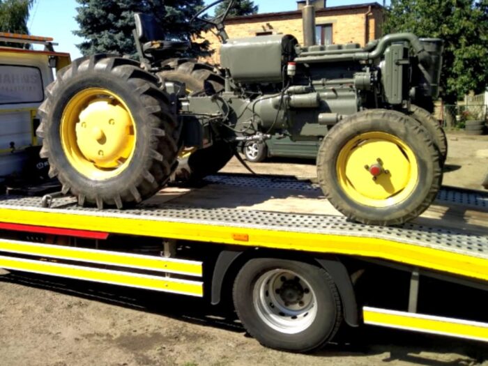 kradzież, policja, kradzież ciągnika z gospodarstwa