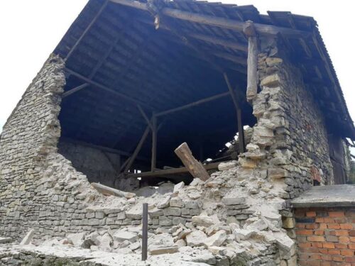 Suchodaniec, poiwiat strzelecki, zawalona stodoła