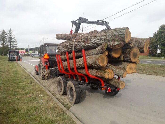 kontrole ciągników rolniczych, transport drewna, przewóz jabłek, Inspekcja Transportu Drogowego