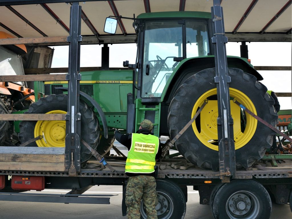 straż graniczna, nosg, kradzież ciągnika john deere