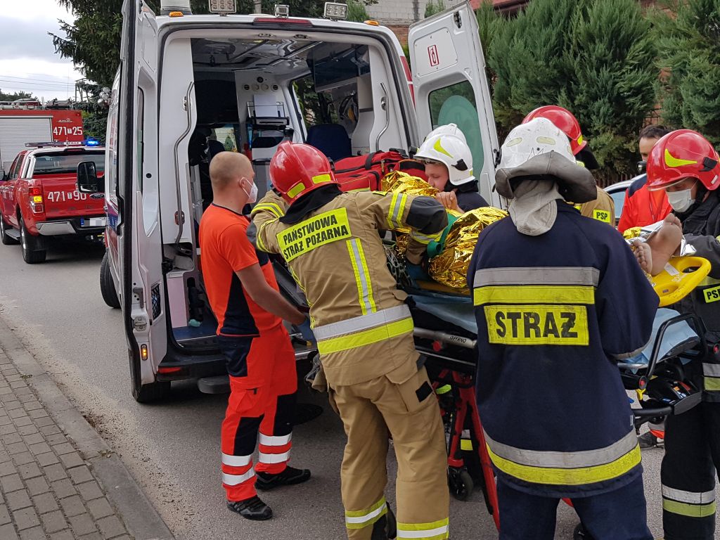 siedlec, powiat strzelecki, Krzysztof Letki, mężczyzna w silosie paszowym