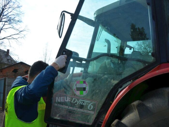 narkotyki w traktorze, Dariusz Rajski, KMP Wrocław, Mroczków, powiat skarżyski