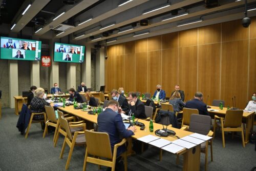 hodowla zwierzęca, pasze gmo, moratorium na stosowanie pasz gmo, śruta sojowa