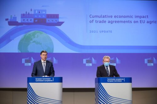 Janusz Wojciechowski, Valdis Dombrovskis, umowy handlowe, sektor rolno-spożywczy