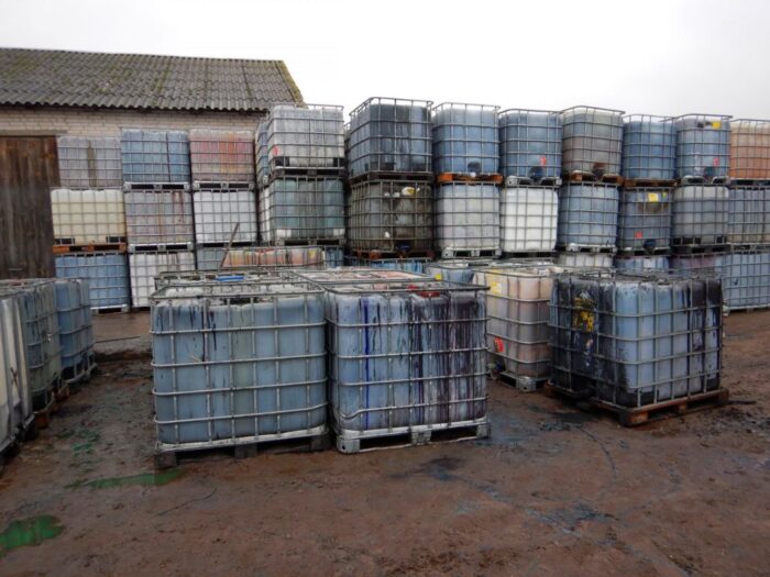 Kołaki, powiat makowski, nielegalne odpady w gospodarstwie, WIOŚ Warszawa