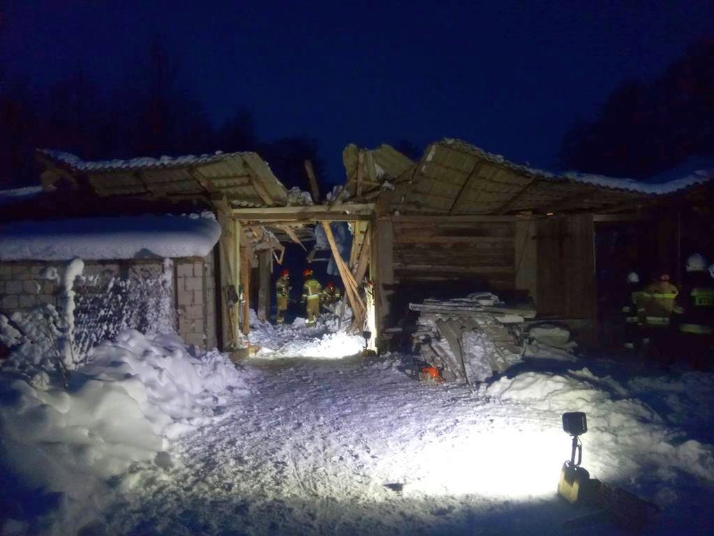 Suchodaniec, poiwiat strzelecki, zawalona stodoła