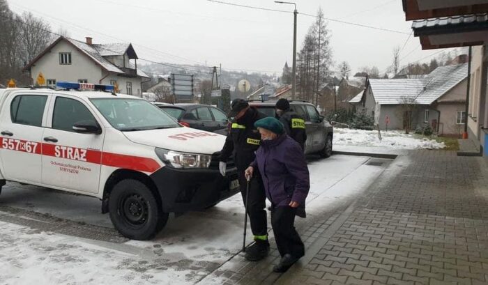 szczepienia przeciw COVID-19, pandeia koronawirusa, straż pożarna